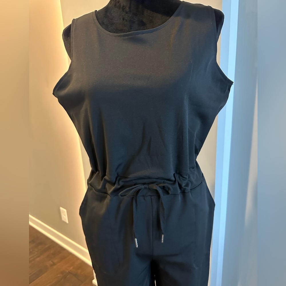 Black sleeveless Jumpsuit size L